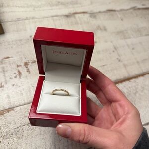 Brand new James Allen 14k gold diamond band